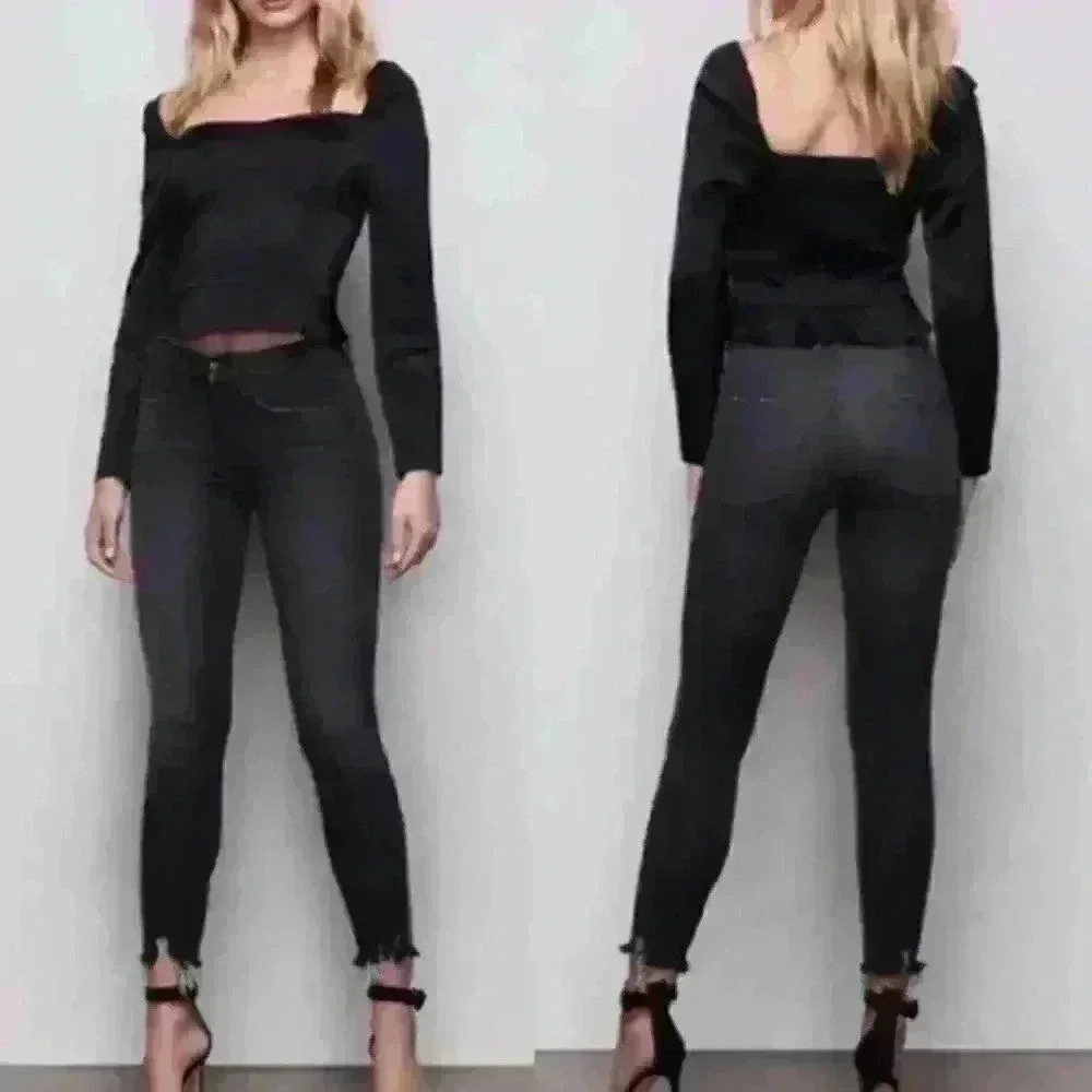 𝅺GOOD American Good Legs Crop Jeans Black083 Size 2/26